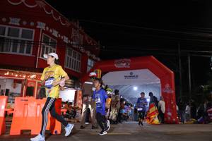 BIB: 3401
                            <button type="button" onclick="openModal(26258722)" class="btn btn-primary btn-sm float-right btn-popup" data-toggle="modal" data-target=".modal-high-quality">
                        <i class="fas fa-shopping-cart"></i> Add to Cart
                    </button>
                                            <button type="button" onclick="isThisMe(26258722, true)" class="btn btn-success btn-sm float-right btn-popup btn-isme hidden" data-toggle="tooltip" data-placement="bottom" title="นี่คือรูปของคุณใช่ไหม คลิกที่นี่เพื่อเอาเข้าอัลบั้ม">
                        <i class="fas fa-plus"></i> Add to album
                    </button>
                    <button type="button" onclick="isThisMe(26258722, false)" class="btn btn-warning btn-sm float-right btn-popup btn-isnotme hidden">
                        <i class="fas fa-ban"></i> Remove from album
                    </button>